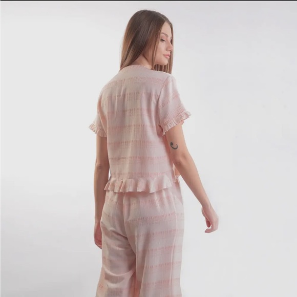 Spring Lounge Set - Picture 2 of 5